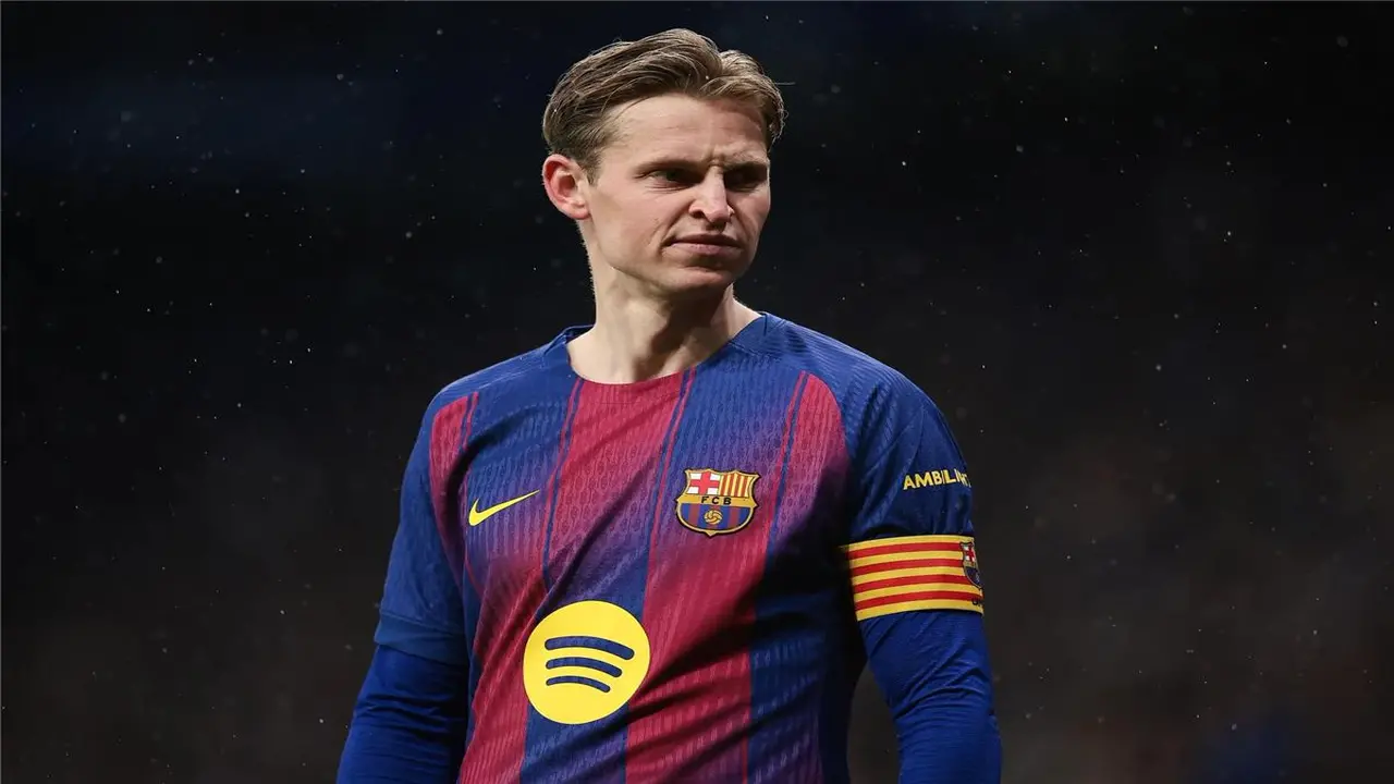دي يونج يحسم مستقبله مع برشلونة.. ويوجه اعتذارًا للجماهير